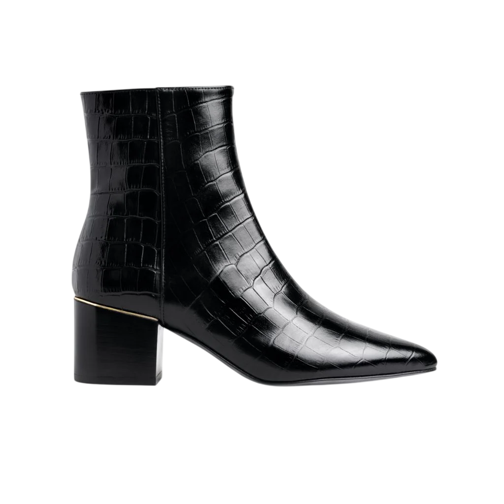 Luna Signature Shoes